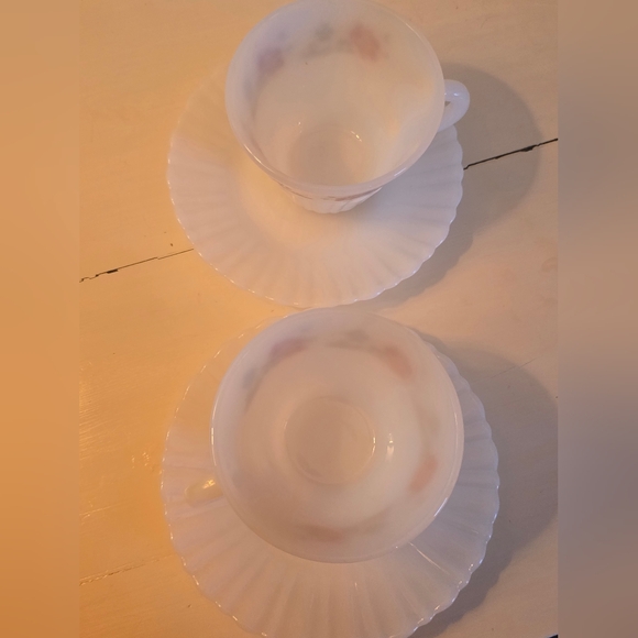 Vintage Termocrisa Mexico Opaque milk glass teacup and saucer Set - Picture 2 of 14